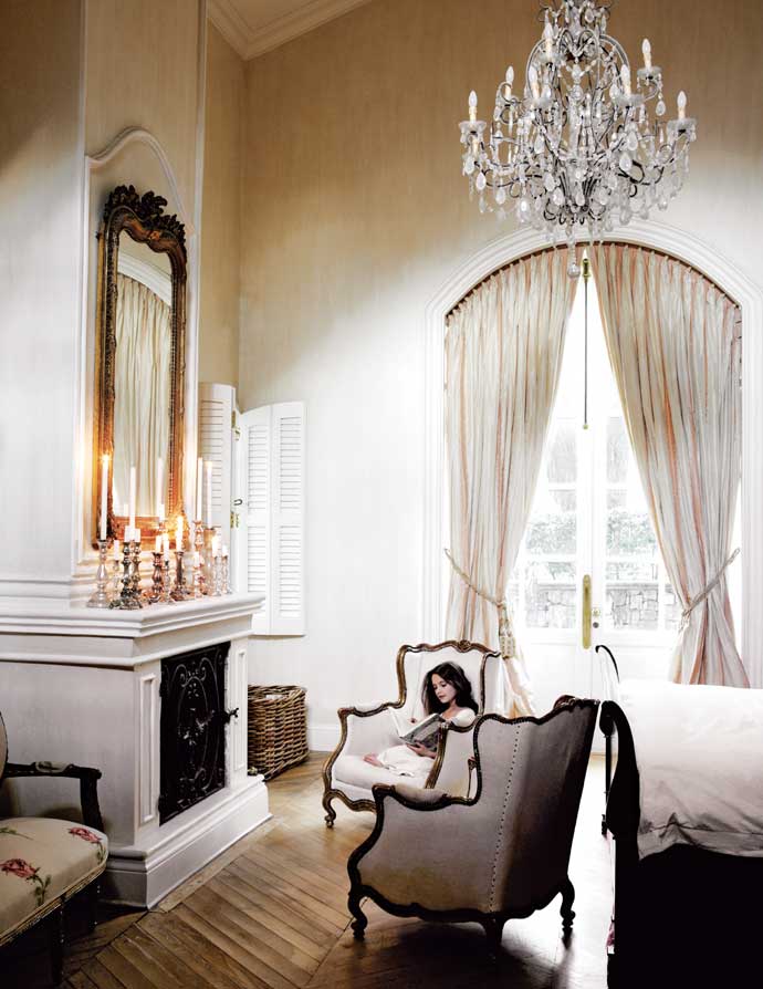 French Interior Design Ideas: Effortless Elegance for Your Home - Image 4